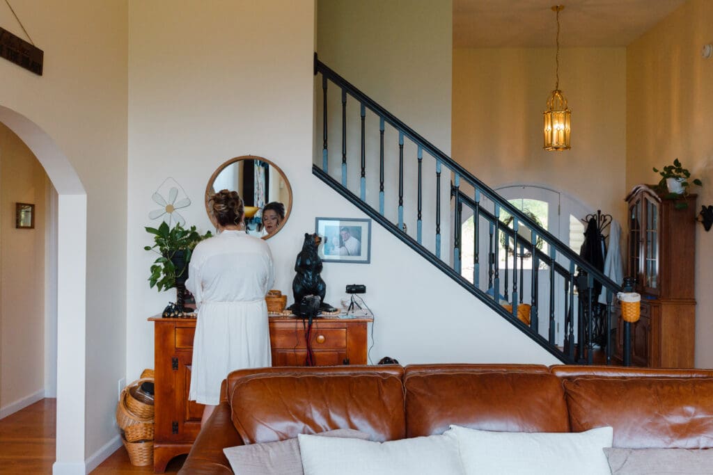 Elopement getting ready photo